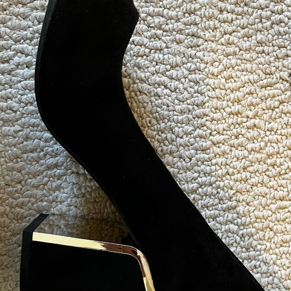 Globo K Studio Black Velet chunky heels Size 7 - Picture 4 of 7